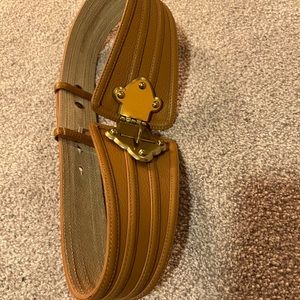 BCBG MAX AZRIA. Leather belt. Never used.